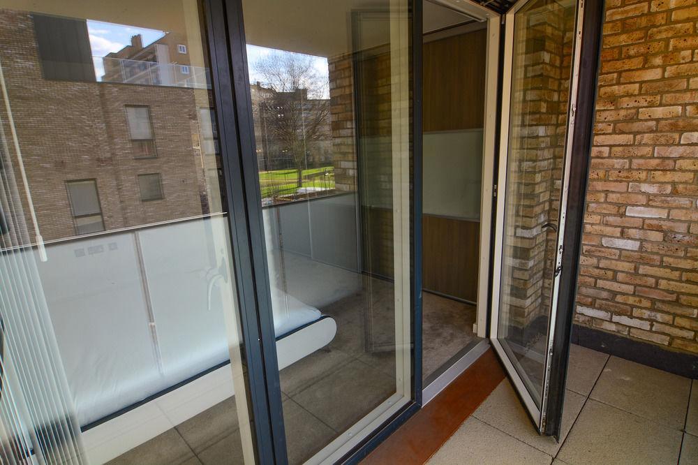 לונדון Apartment Wharf - Cambridge Av מראה חיצוני תמונה
