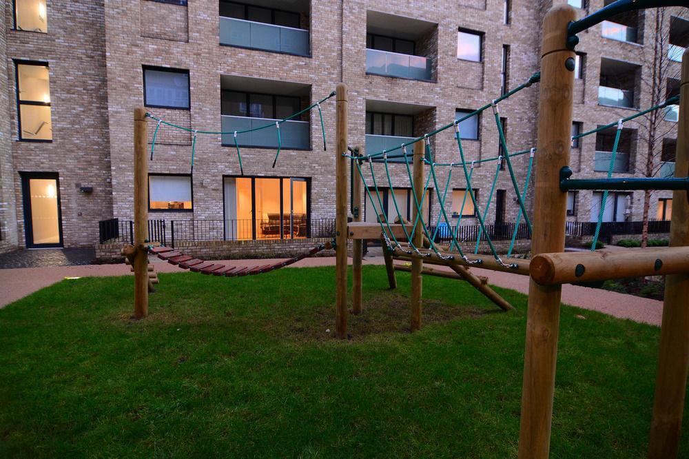 לונדון Apartment Wharf - Cambridge Av מראה חיצוני תמונה