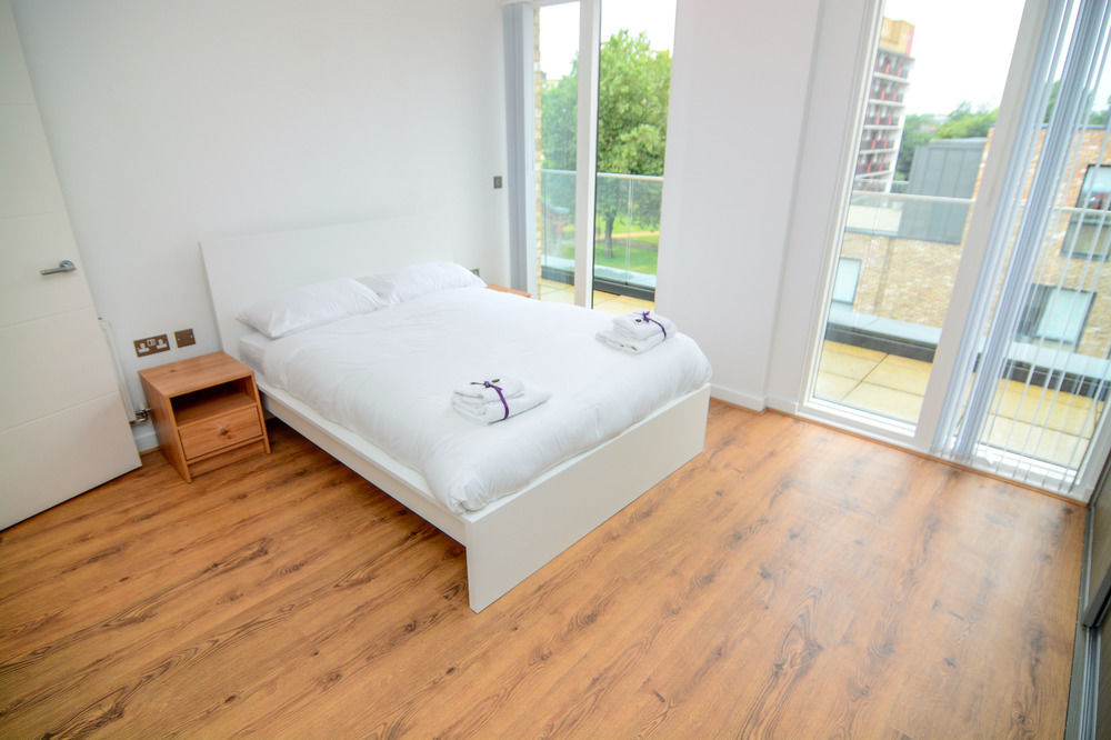 לונדון Apartment Wharf - Cambridge Av מראה חיצוני תמונה