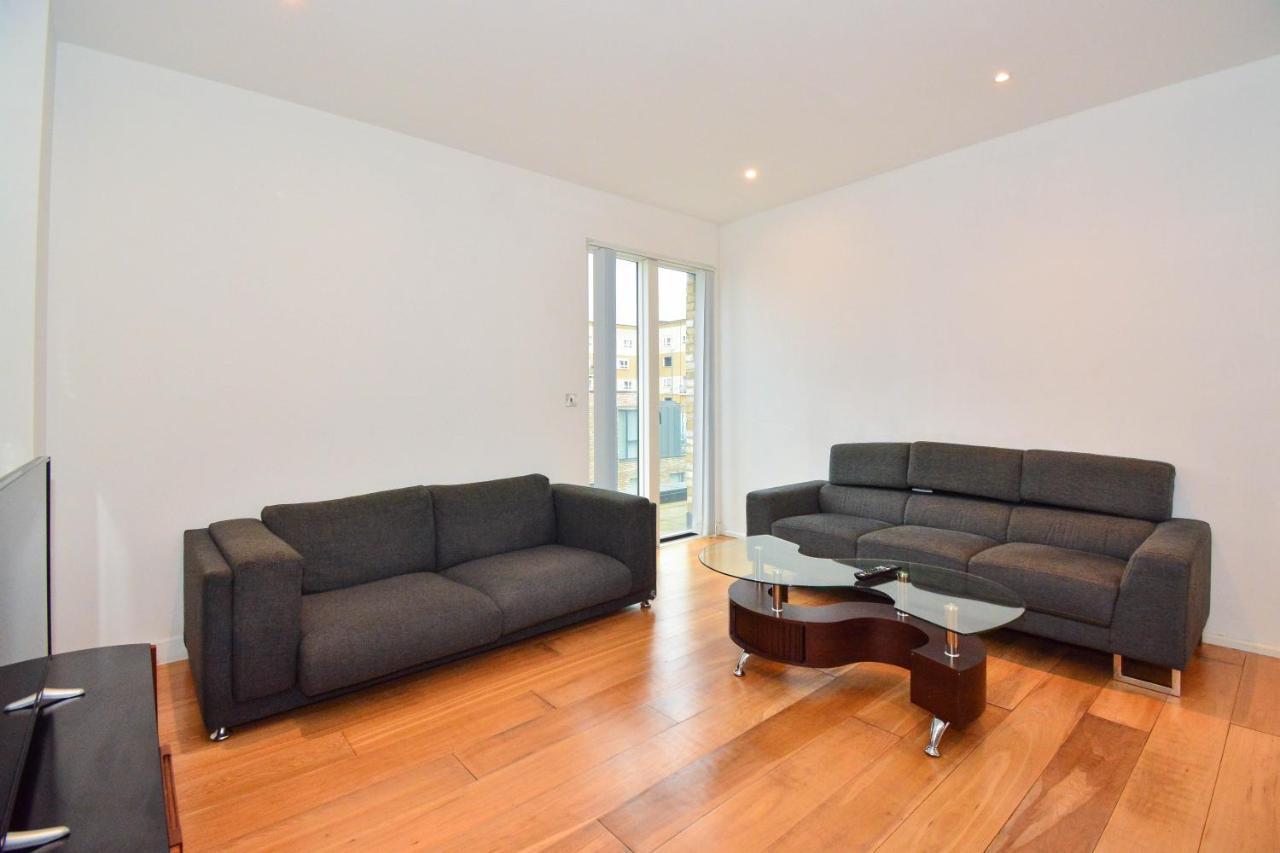 לונדון Apartment Wharf - Cambridge Av מראה חיצוני תמונה